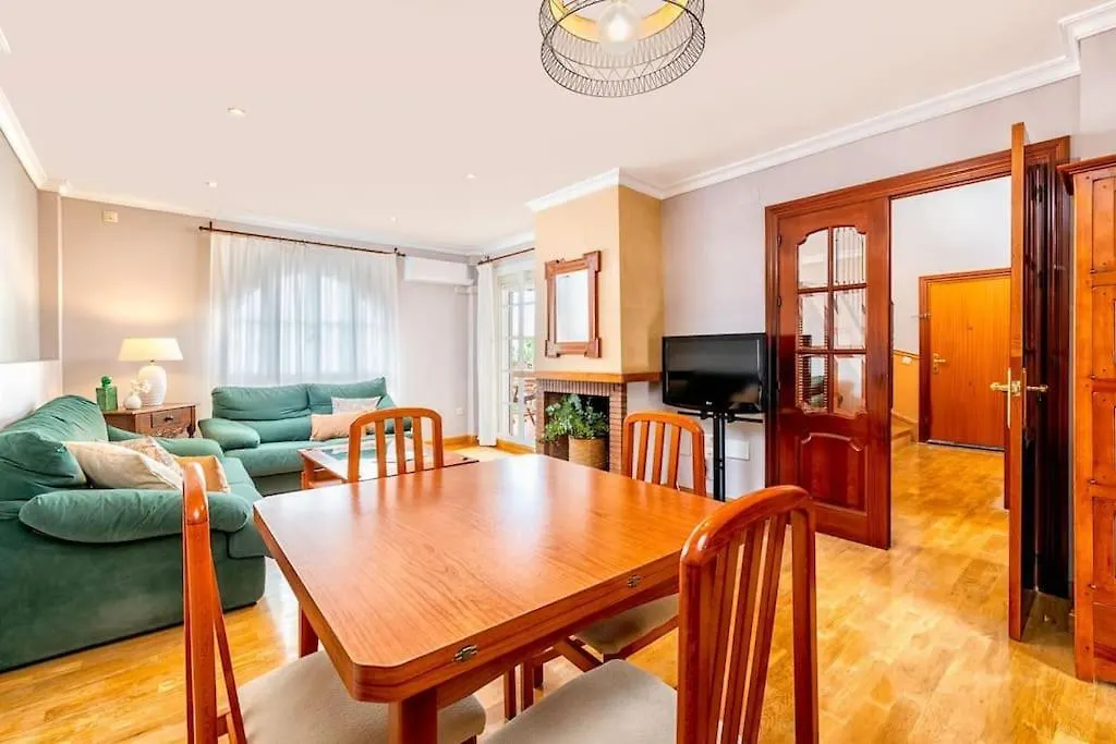 דירה מאלגה Beach Duplex With Sea Views