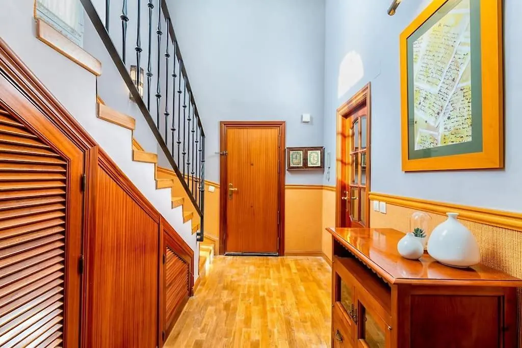 מאלגה Beach Duplex With Sea Views